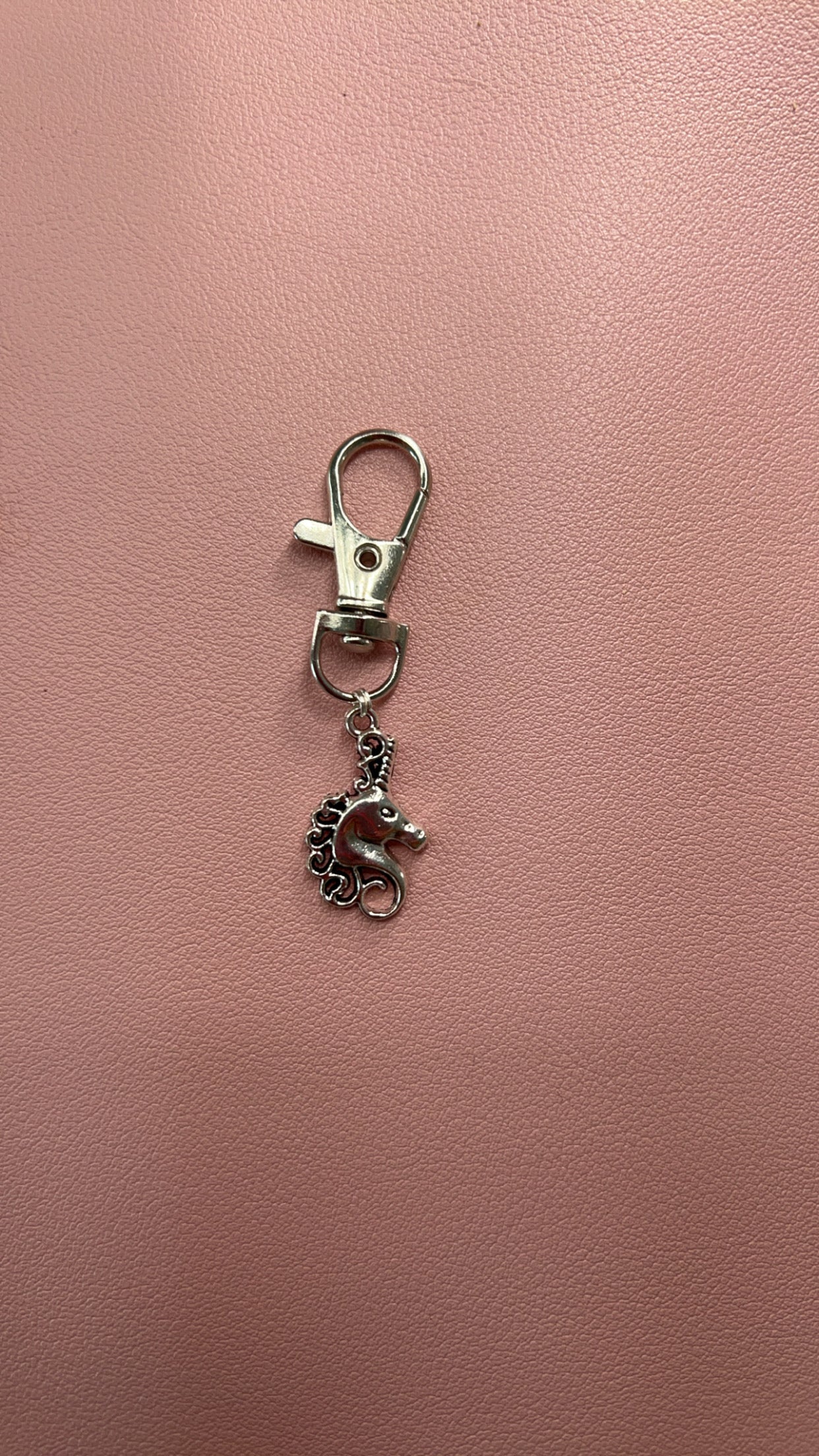 Silver unicorn Blingz